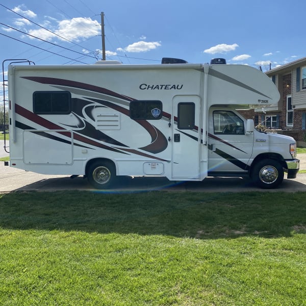 2023 Ford F350 22E MC Class C available for rent in Louisville, Kentucky