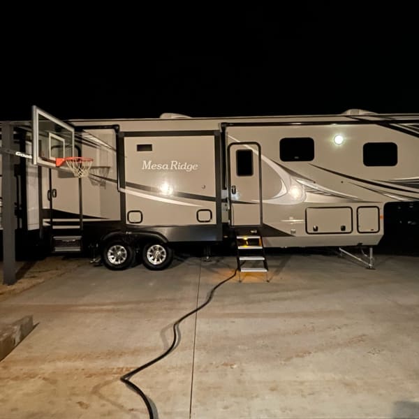 2021 Highland Ridge RV Mesa Ridge XLT Fifth Wheel available for rent in Tuttle, Oklahoma