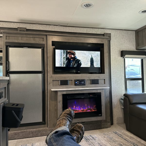 2020 Coachmen Apex Travel Trailer available for rent in Riverton, Utah