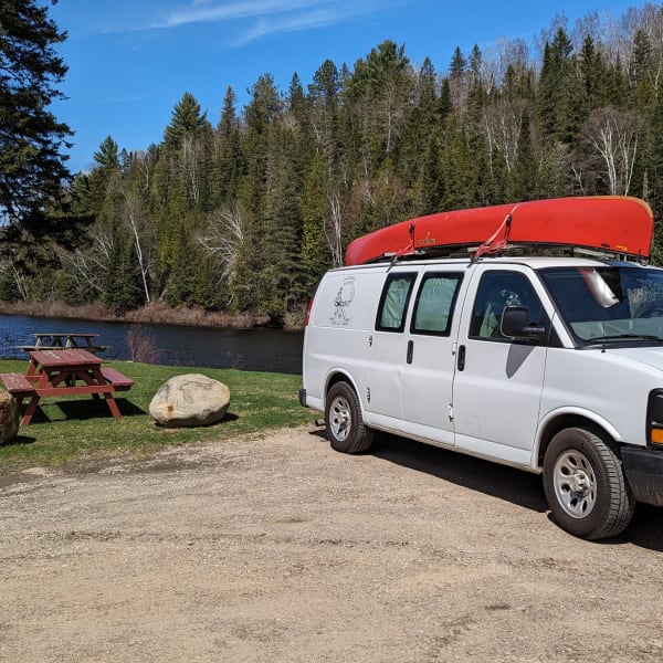 2009 Chevrolet Express Class B available for rent in Montréal, Quebec