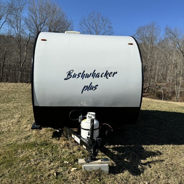 2022 Braxton Creek Bushwhacker Plus Travel Trailer available for rent in Crawley, West Virginia
