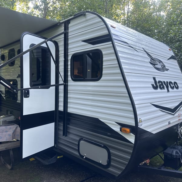 2022 Jayco Jay Flight SLX Travel Trailer available for rent in Stouffville, Ontario