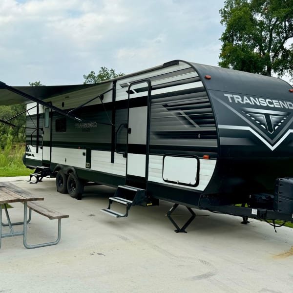 2022 Grand Design Transcend Xplor Travel Trailer available for rent in Kyle, Texas