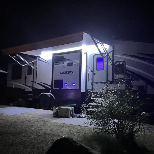 2018 Dutchmen Endurance 3706 Travel Trailer available for rent in Oakley, California