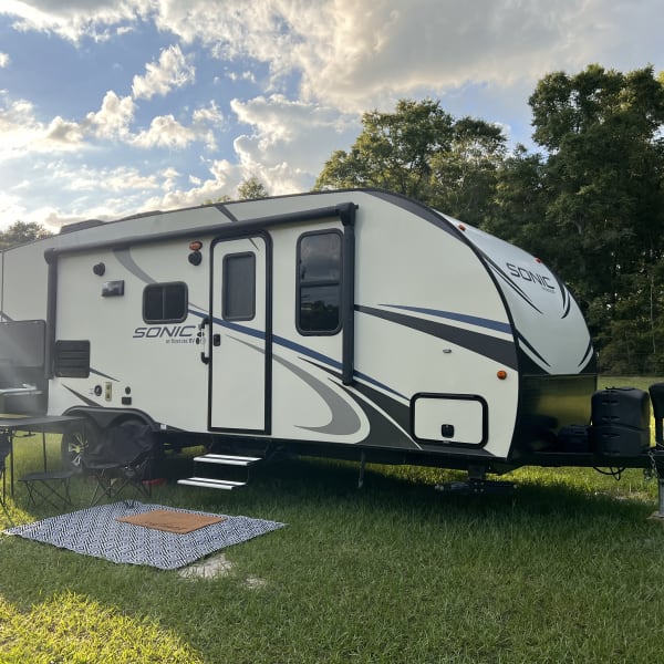 2019 Sonic Sonic Trailer Travel Trailer available for rent in O Brien, Florida