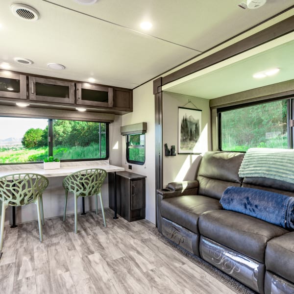 2021 Grand Design Transcend Xplor Travel Trailer available for rent in Wellsville, Utah