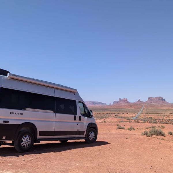 2023 Thor Tellaro Class B available for rent in Bensenville, Illinois