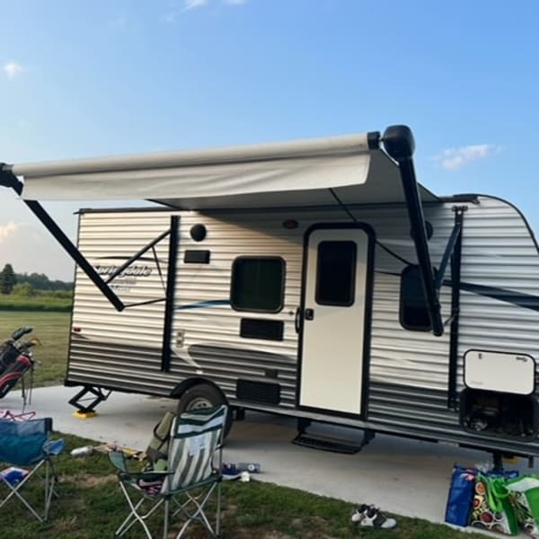 2017 Keystone RV Summerland Mini Travel Trailer available for rent in Otsego, Minnesota