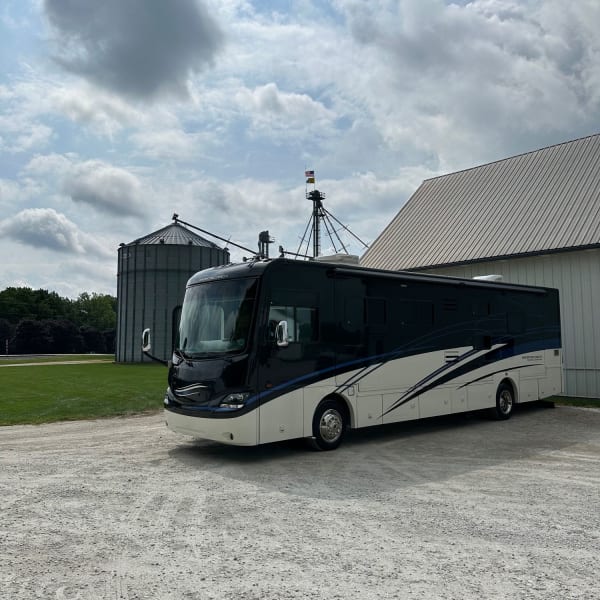 2013 Forest River Coachmen Cross Country Class A available for rent in Brownsburg, Indiana