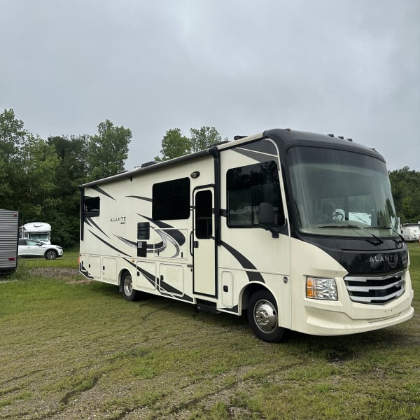 2020 Jayco Alante Class A available for rent in Cincinnati, Ohio