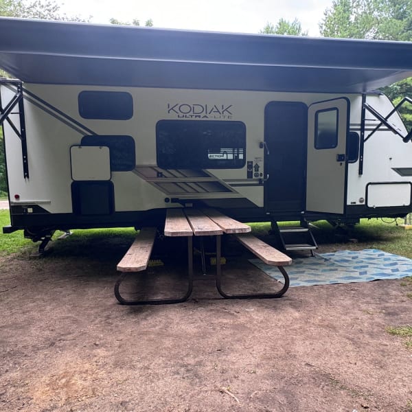 2022 Dutchmen Kodiak Ultra Lite Travel Trailer available for rent in Tilbury, Ontario