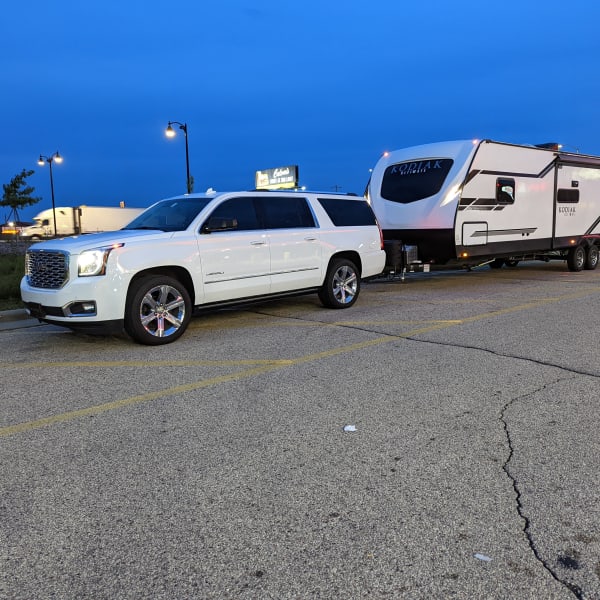 2021 Dutchmen Kodiak Ultimate Travel Trailer available for rent in Millersburg, Indiana