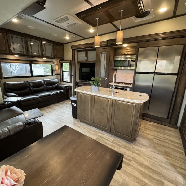 2018 Grand Design Solitude Fifth Wheel available for rent in Rapid City, South Dakota