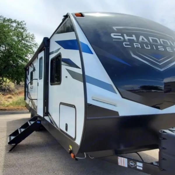 2022 Cruiser RV Shadow Cruiser Travel Trailer available for rent in Bakersfield, California