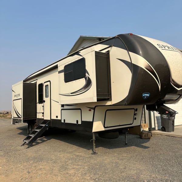 2018 Keystone Sprinter Fifth Wheel available for rent in Ephrata, Washington