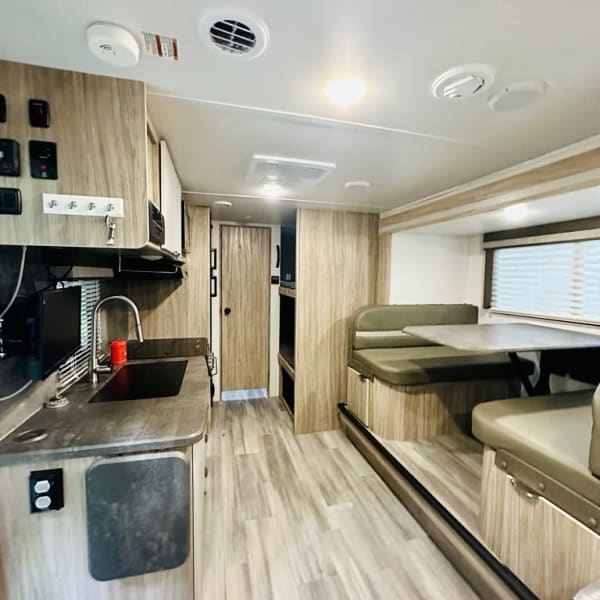 2021 Winnebago Minnie Winnie Travel Trailer available for rent in Lapeer, Michigan