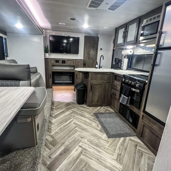 2022 Forest River Salem Cruise Lite Travel Trailer available for rent in San Jacinto, California