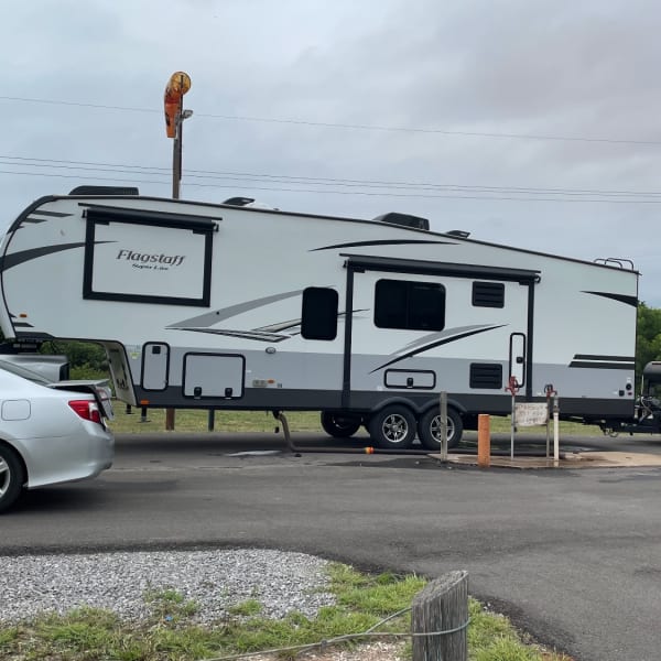 2021 Forest River Flagstaff Super Lite Fifth Wheel available for rent in Woodward, Oklahoma