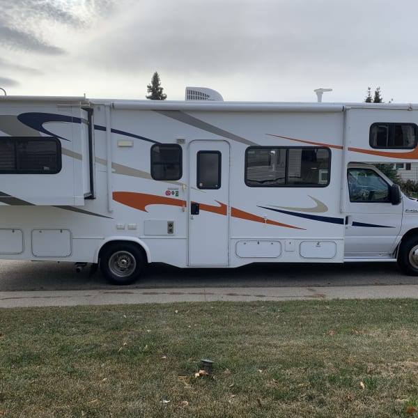 2014 Forest River Sunseeker Class C available for rent in Edmonton, Alberta