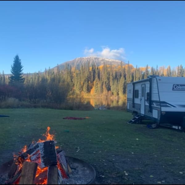 2022 Dutchmen Coleman Lantern LT Travel Trailer available for rent in Houston, British Columbia