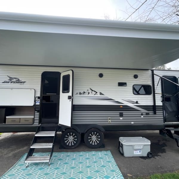 2024 Jayco Jay Flight Travel Trailer available for rent in Oakley, California