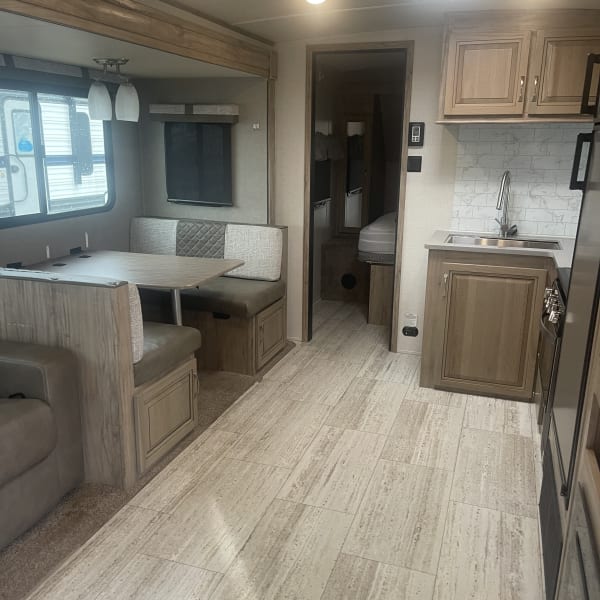 2020 Palomino Solaire Ultra Lite Travel Trailer available for rent in Picayune, Mississippi