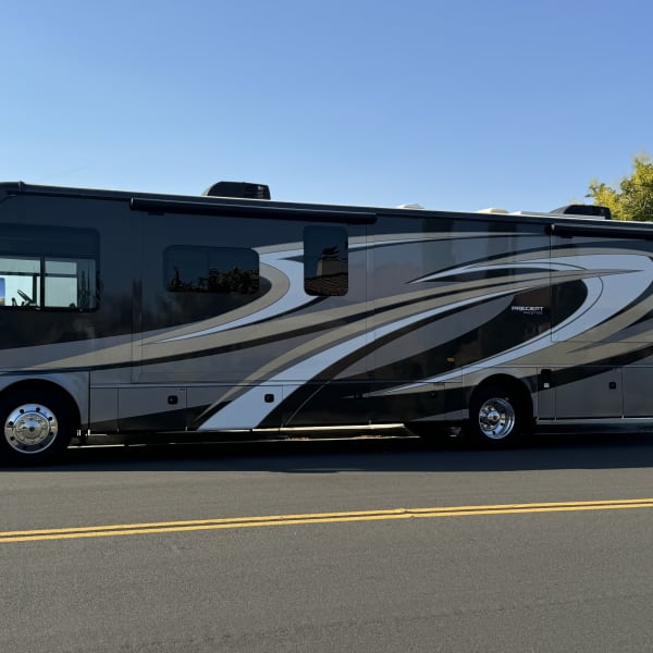 2021 Jayco Precept Prestige Class A available for rent in Temecula, California