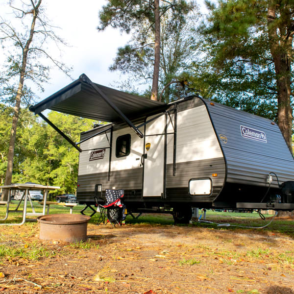 2023 Dutchmen Coleman Lantern LT Travel Trailer available for rent in Midland, Michigan