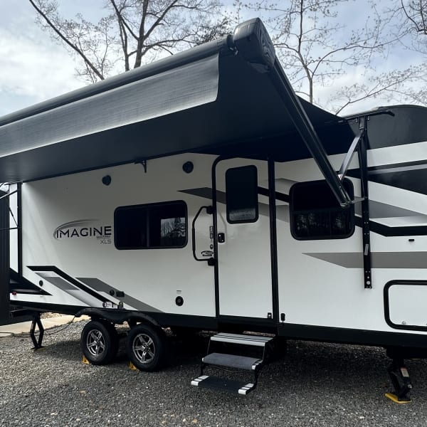 2022 Grand Design Imagine XLS Travel Trailer available for rent in Ararat, North Carolina