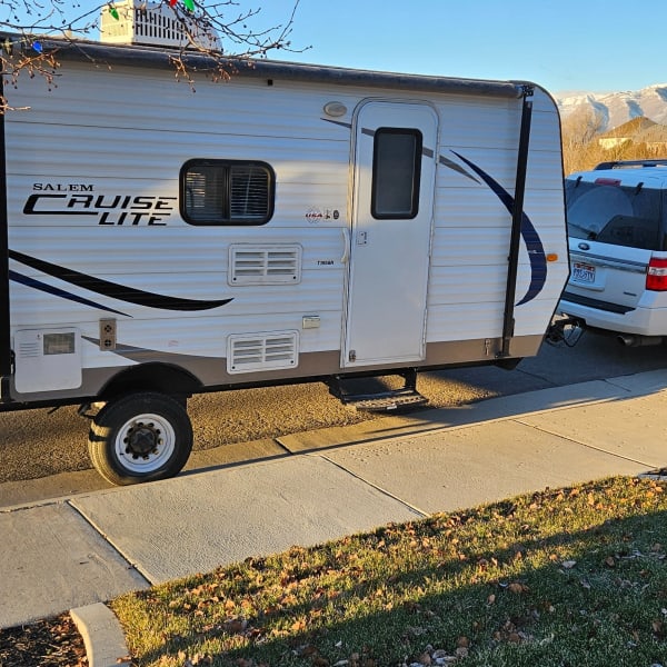 2015 Forest River Salem Cruise Lite Travel Trailer available for rent in Eagle Mountain, Utah