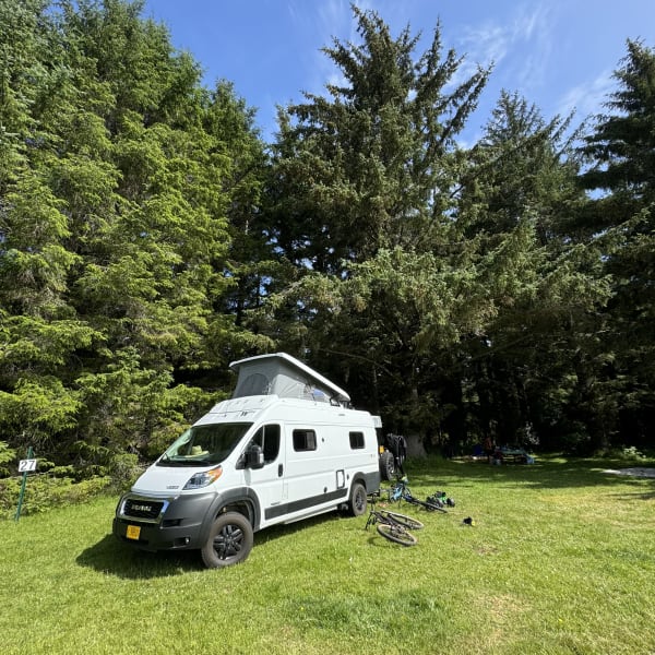 2022 Winnebago Solis Class B available for rent in Jacksonville, Oregon
