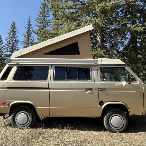 1985 Volkswagen T3 Class B available for rent in Hinton, Alberta