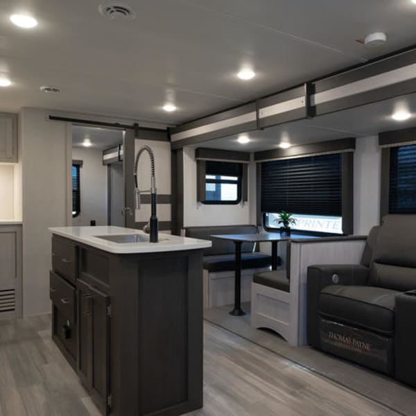2021 Keystone RV Sprinter Limited Travel Trailer available for rent in Laramie, Wyoming