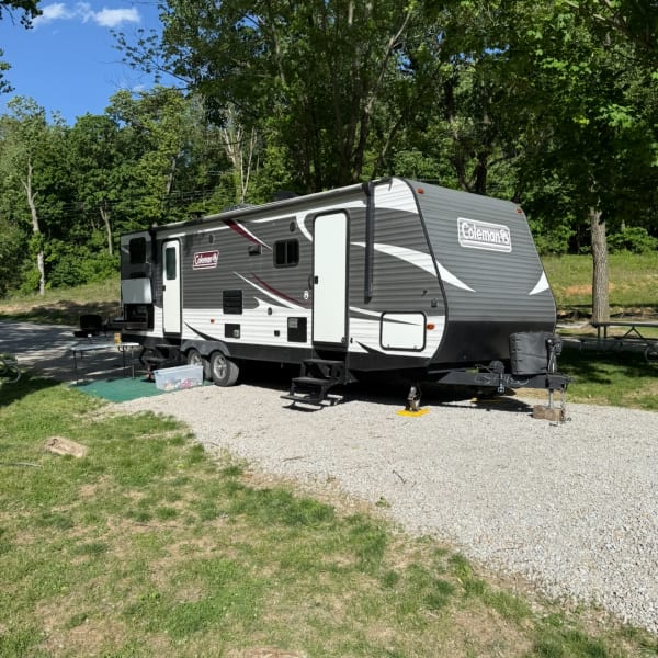 2019 Dutchmen Coleman Lantern Travel Trailer available for rent in Troy, Missouri