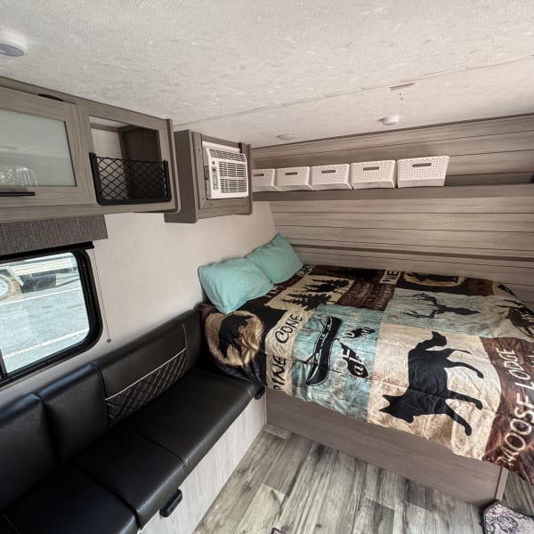 2024 Keystone RV Coleman Lantern 17B Travel Trailer available for rent in Fitzgerald, Georgia