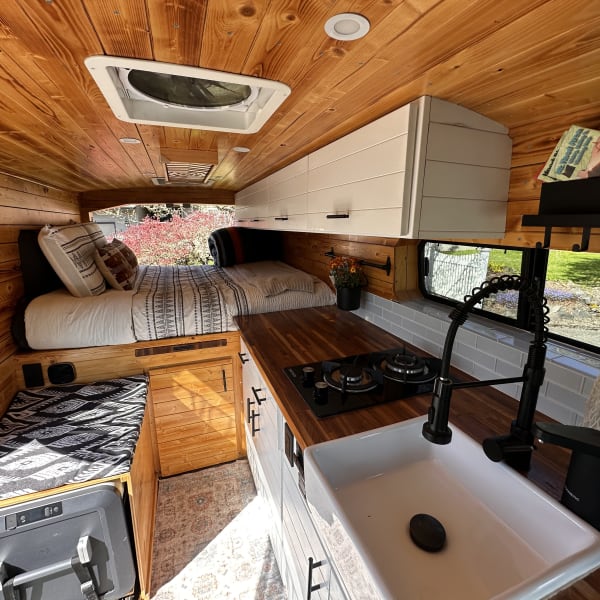 2015 Ford Transit 250 Class B available for rent in Troutdale, Oregon