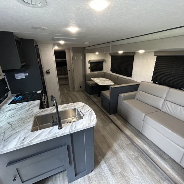 2025 Forrest River Apex Ultra Lite 291TBSS Travel Trailer available for rent in Minneola, Florida