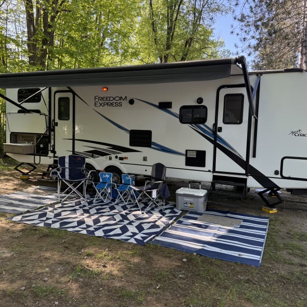 2021 Coachmen Freedom Express Select Travel Trailer available for rent in Merrimack, New Hampshire