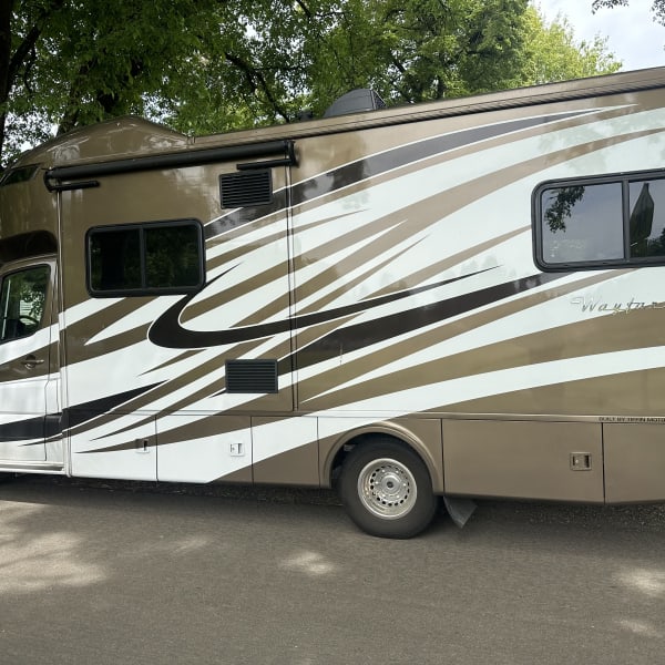 2018 Wayfarer Wayfarer Motorhome Class C available for rent in BEAVERTON, Oregon