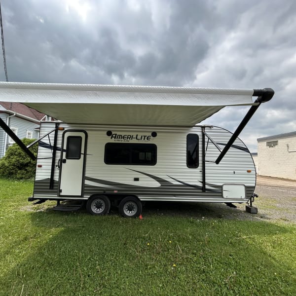 2016 Gulf Stream Ameri-Lite Travel Trailer available for rent in Saint Gervais, Quebec