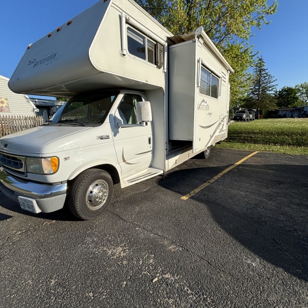 2002 Jayco Granite Ridge Class C available for rent in Lakemoor, Illinois