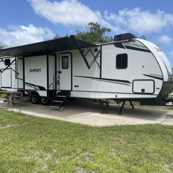 2023 Crossroads RV Sunset Trail Super Lite Travel Trailer available for rent in Portland, Texas