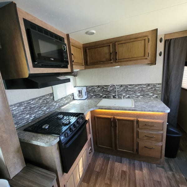 2018 Starcraft Launch Ultra Lite Travel Trailer available for rent in San Antonio, Texas