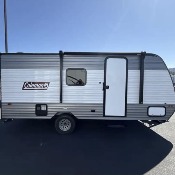 2024 Coleman Lantern 17b trailer available for rent in Rainier, Oregon