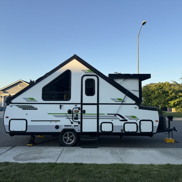 2021 Forest River Rockwood Premier Travel Trailer available for rent in Kennewick, Washington