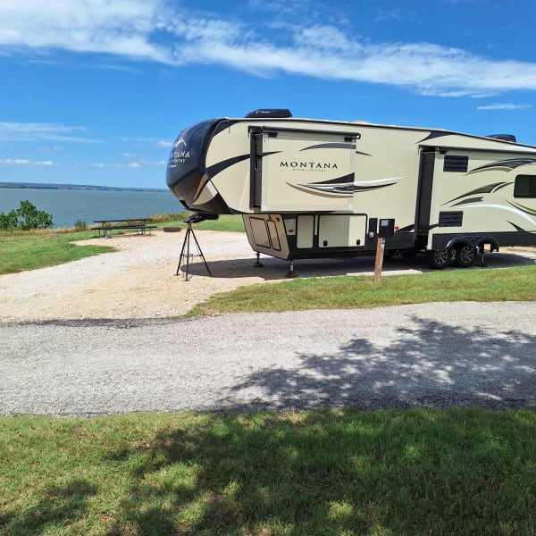 2017 Keystone RV Montana High Country Fifth Wheel available for rent in Wilson, Kansas