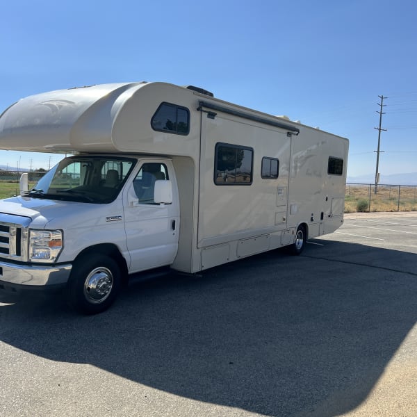 2018 Thor Four Winds Class C available for rent in Lancaster, California