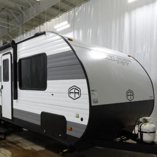 2025 Forest River Salem 266BHLE Travel Trailer available for rent in Wanamingo, Minnesota