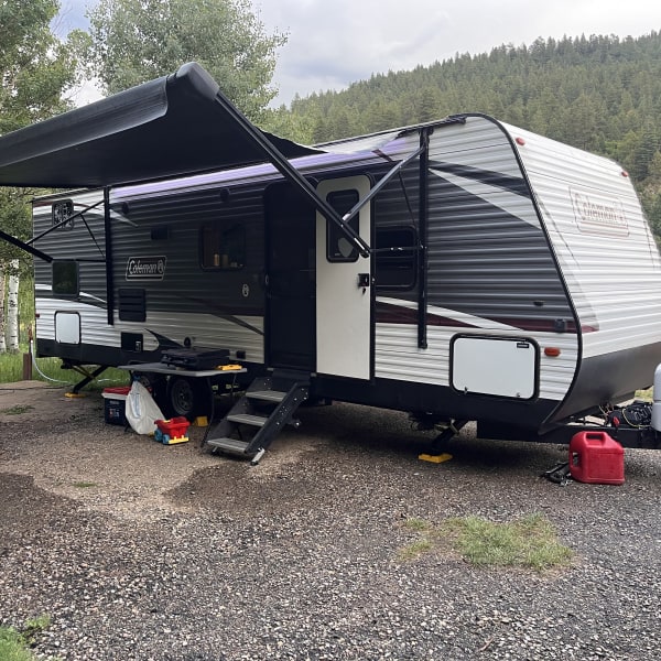 2019 Dutchmen Coleman Lantern Travel Trailer available for rent in Albuquerque, New Mexico
