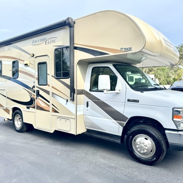 2017 Thor Freedom Elite Class C available for rent in Kissimmee, Florida